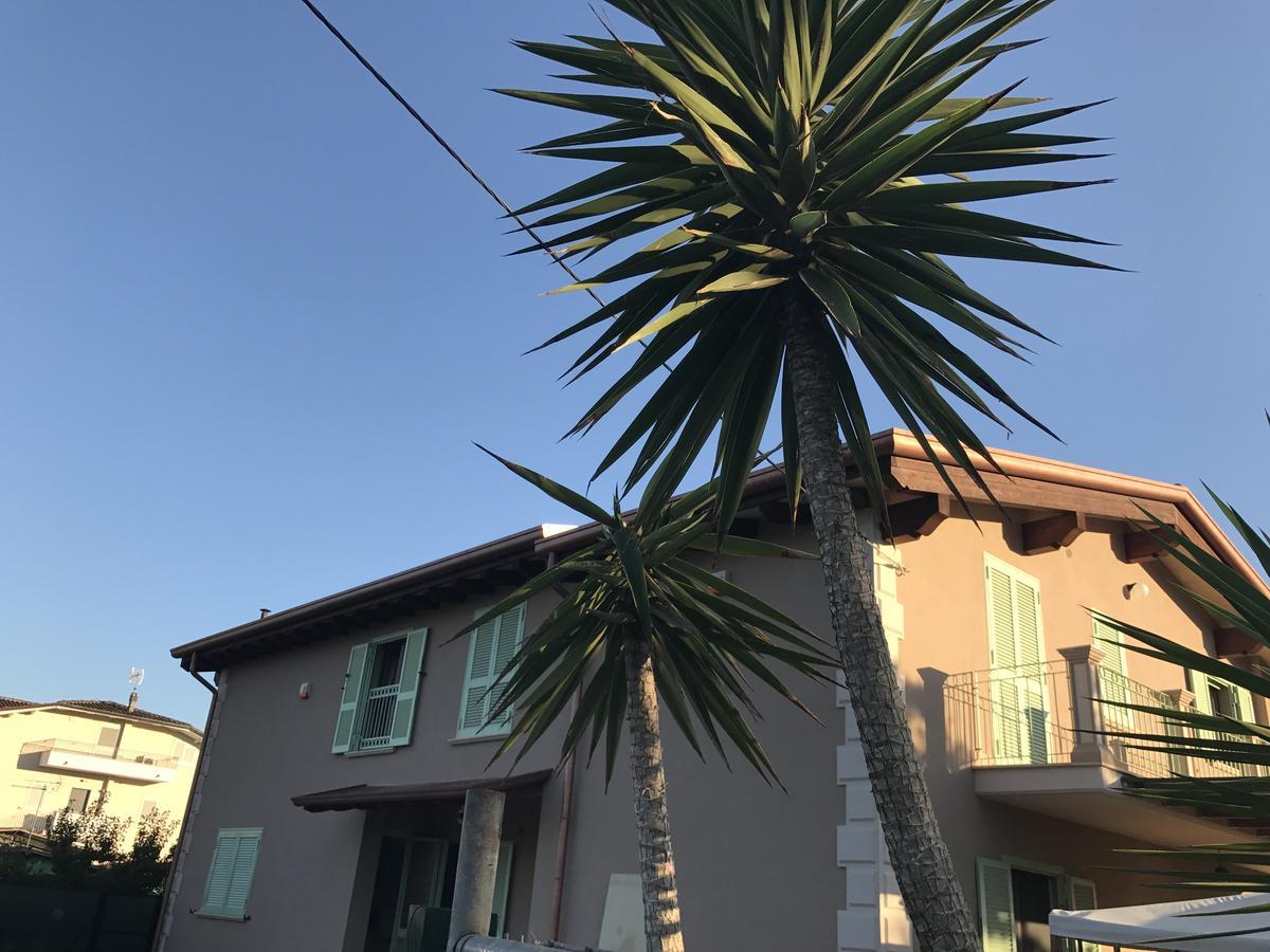 马里纳迪马萨Bba2Passi住宿加早餐旅馆 外观 照片