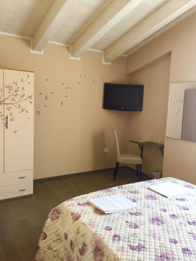 马里纳迪马萨Bba2Passi住宿加早餐旅馆 外观 照片