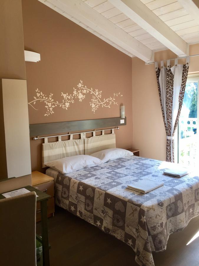 马里纳迪马萨Bba2Passi住宿加早餐旅馆 外观 照片